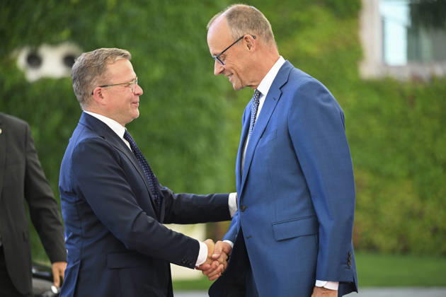 German Chancellor Merz meets leaders of Austria, Denmark and Finland in Berlin BERLIN, GERMANY - AUGUST 27: German Chancellor Friedrich Merz (R) welcomes Finnish Prime Minister Petteri Orpo (L) at the Chancellery as Merz meets with the leaders of Austria, Denmark and Finland in Berlin, Germany, on August 27, 2026. Halil Sagirkaya Anadolu Berlin Germany. Editorial use only. Please get in touch for any other usage.  Copyright: x2026xAnadoluxHalilxSagirkayax