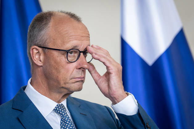 Bundeskanzler Friedrich Merz während der gemeinsamen Pressestatements;Treffen der Staats- und Regierungschefs einiger gleichgesinnter EU-Staaten zum nächsten Mehrjährigen Finanzrahmen im Bundeskanzleramt, Berlin Berlin Deutschland Bundeskanzleramt