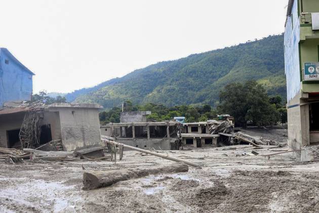 August 27, 2026, Nuwakot, Nepal: NUWAKOT, NEPAL, AUGUST 26, 2026: Houses and other structures in Trishuli Devighat Bazaar, Nuwakot, are seen damaged following flooding in the Bhotekoshi River in Rasuwa. Nuwakot Nepal  - ZUMAq101 20260827_zna_q101_012 Copyright: xGopalxDahalx