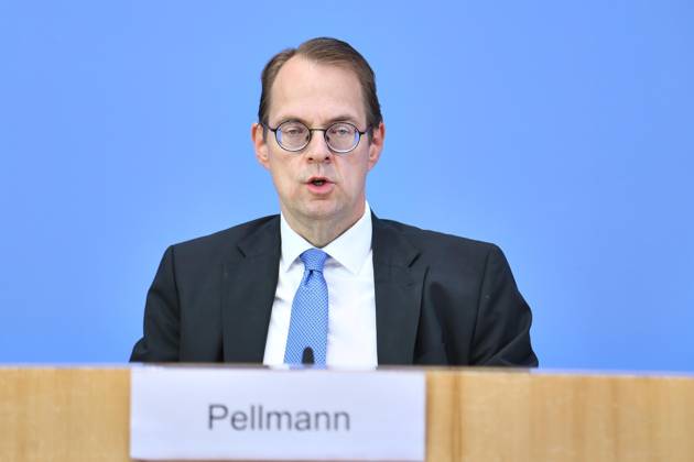Berlin, Deutschland, 27.08.2026: Bundespressekonferenz: Rechtsgutachten zur Einführung eines bundesweiten Mietendeckels: Sören Pellmann, Vorsitzender der Fraktion Die Linke im Bundestag Copyright: xdtsxNachrichtenagenturx dts_131420