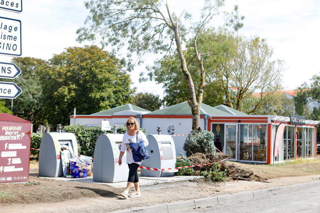 RECORD DATE NOT STATED Fouras, the storm on Wednesday, August 26, 2026; damage along the southern coast of Fouras Romuald Augé MAXPPP Fouras 27082026 Romuald Augé MAXPPP Thursday, August 27, 2026, in the aftermath of the strong winds that struck the Atlantic coast on Wednesday, August 26, villas on the southern coast of Fouras were heavily affected; firefighters are on site repairing the damage. Fouras, France, Aug. 27, 2026 In the wake of the strong winds that struck the Atlantic coast on Wednesday, August 26, villas on the southern coast of Fouras were heavily affected; firefighters are on site repairing the damage. Fouras, southern coast, France  Copyright: xMAXPPPxRomualdxAugéx AUG202608274408 AUG202608274408