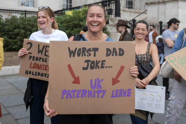 . 27 08 2026. London, United Kingdom. Ed Davey Delivers Speech at Parents Strike. Liberal Democrat leader Ed Davey and Education, Children and Families Spokesperson Munira Wilson MP join the Parents Strike in Central London  xMartynxWheatleyx xi-Imagesx IIM-26964-0053