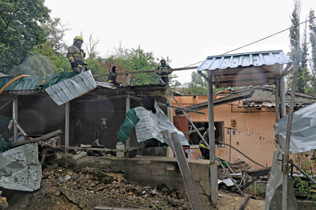 State Emergency Service rescuers deal with the consequences of a Russian attack in the Prymorskyi district of Odesa, Ukraine, August 27, 2026. On the night and morning of August 27, the Russian Federation attacked Odesa. The Russian army massively attacked Odesa with missiles and drones. The Russian strikes damaged infrastructure, an academic institution, and a multi-storey building. (Photo by Nina Liashonok Ukrinform) Odesa hit by overnight and daytime Russian strikes  Copyright: xNinaxLiashonokx