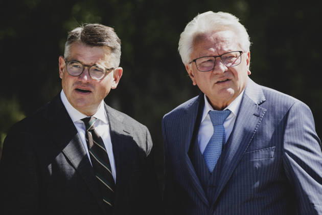 (R-L) Armin Papperger, Vorstandsvorsitzender von Rheinmetall, und Boris Rhein, Ministerpraesident von Hessen, aufgenommen im Rahmen eines Werksbesuchs bei Rheinmetall in Kassel, 27.08.2026. Kassel Deutschland Copyright: xFlorianxGaertnerx