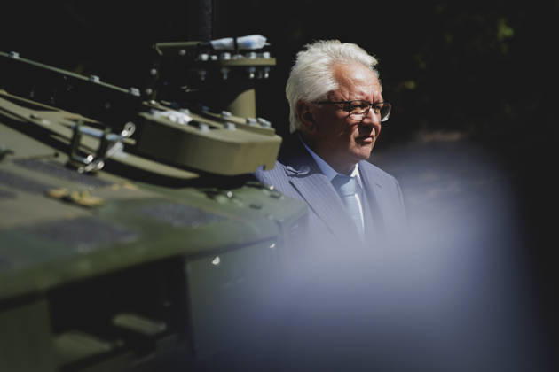 Armin Papperger, Vorstandsvorsitzender von Rheinmetall, aufgenommen im Rahmen eines Werksbesuchs bei Rheinmetall in Kassel, 27.08.2026. Kassel Deutschland Copyright: xFlorianxGaertnerx