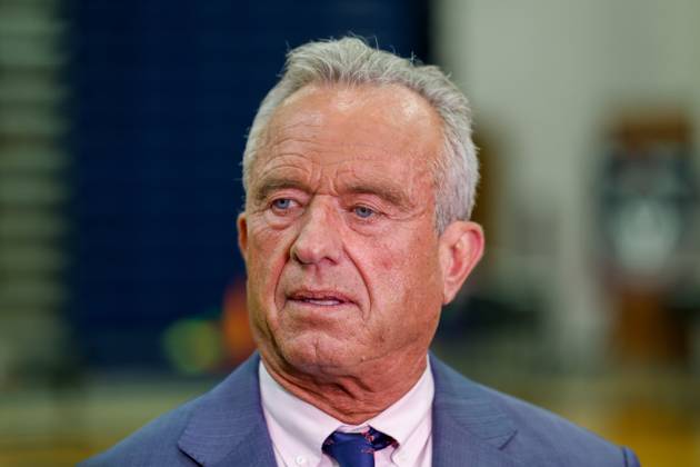 August 27, 2026, Tampa, Florida, USA: U.S. Secretary of Health and Human Services Robert F. Kennedy, Jr. speaks to reporters during the Presidential Fitness Test event at Gaither High School on Thursday, Aug. 27, 2026, in Tampa. Tampa USA  - ZUMAs70_ 20260827_zan_s70_034 Copyright: xJeffereexWoox