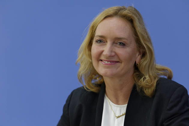 Die Linke: Bundesmietendeckel grundgesetzkonform 2026-08-27 Deutschland, Berlin Bundespressekonferenz zu dem von der Fraktion die Linke im Deutschen Bundestag in Auftrag gegebenen Rechtsgutachten zur Einführung eines bundesweiten Mietendeckels. Im Bild Caren Lay, Sprecherin für Mieten-, Bau- und Wohnungspolitik der Fraktion Die Linke im Bundestag.