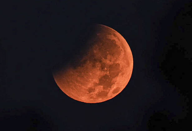 Partial lunar eclipse observed in Ankara ANKARA, TURKIYE - AUGUST 28: A partial lunar eclipse, caused by the Moon passing through Earth s shadow, is observed in Ankara, the capital of Turkiye, on August 28, 2026. Metin Aktas Anadolu Ankara Turkey. Editorial use only. Please get in touch for any other usage.  Copyright: x2026xAnadoluxMetinxAktasx