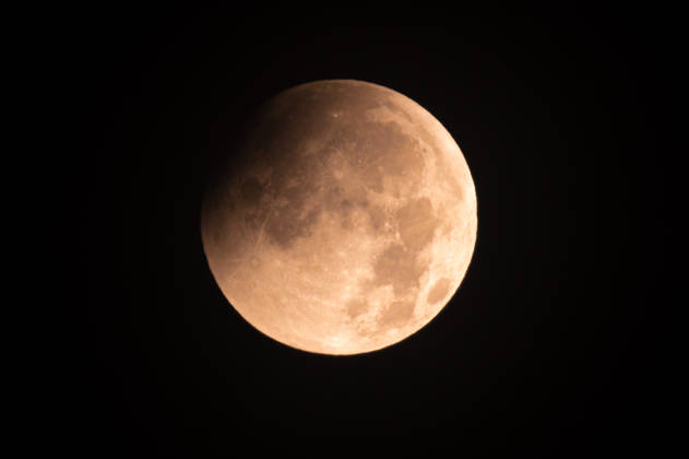 Partial lunar eclipse observed from Northern Hungary ZSUJTA, HUNGARY - AUGUST 28: A partial lunar eclipse, caused by the Moon passing through Earth s shadow, is observed near Zsujta, Hungary, on August 28, 2026. Robert Nemeti Anadolu Zsujta Hungary. Editorial use only. Please get in touch for any other usage. Copyright: x2026xAnadoluxRobertxNemetix