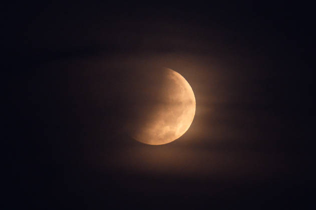 Partial lunar eclipse observed from Northern Hungary ZSUJTA, HUNGARY - AUGUST 28: A partial lunar eclipse, caused by the Moon passing through Earth s shadow, is observed near Zsujta, Hungary, on August 28, 2026. Robert Nemeti Anadolu Zsujta Hungary. Editorial use only. Please get in touch for any other usage. Copyright: x2026xAnadoluxRobertxNemetix