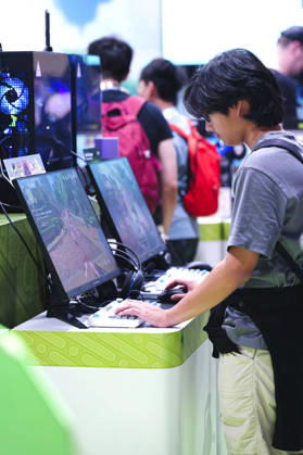 Gamer auf der weltgrößten Computerspielmesse Gamescom 2026 in der Koelnmesse. Köln, 27.08.2026