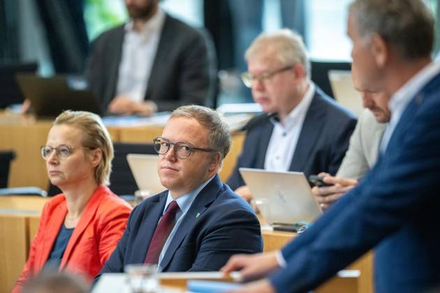 8. THÜRINGER LANDTAG - PLENARSITZUNG ** NUR FÜR REDAKTIONELLE ZWECKE ** EDITORIAL USE ONLY **<p>28 08 2026-Erfurt: Thüringer Landtag 8. Wahlperiode Plenarsitzung Misstrauensvotum der AfD-Fraktion gegen Ministerpräsident Mario Voigt (CDU) im Foto: Ministerpräsident Mario Voigt (CDU), Björn Höcke (AfD), Fraktionsvorsitzender, Katja Wolf (BSW), Thüringer Finanzministerin und Stellvertretende Ministerpräsidentin ( Deutschland Thueringen Erfurt Copyright: SaschaxFromm
