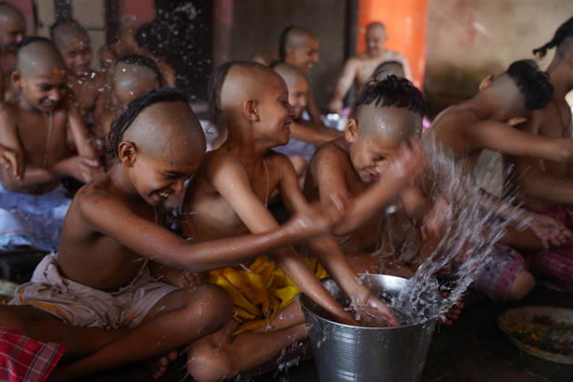 August 28, 2026, Kathmandu, Bagmati, Nepal: On the occasion of Raksha Bandhan and Janai Purnima, observed on the full moon day of the bright fortnight of the Nepali month of Shrawan, young students at PashupatiÃ¢â‚¬â ¢s Veda Vidyashram began their religious rituals and fasting early in the morning after taking a bath...On this day, those who wear the sacred thread traditionally change their Janai, also known as Yagyopavit. For this, they shave their heads the previous day and observe a fast by eating only one meal, maintaining purity. Kathmandu Nepal - ZUMAa308 20260828_znp_a308_004 Copyright: xChandraxBahadurxAlex