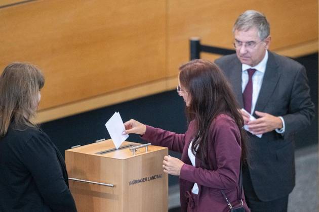 8. THÜRINGER LANDTAG - PLENARSITZUNG ** NUR FÜR REDAKTIONELLE ZWECKE ** EDITORIAL USE ONLY **<p>28 08 2026-Erfurt: Thüringer Landtag 8. Wahlperiode Plenarsitzung Misstrauensvotum der AfD-Fraktion gegen Ministerpräsident Mario Voigt (CDU) im Foto: Anke Wirsing (BSW), Wolfgang Weißkopf (CDU) ( Deutschland Thueringen Erfurt Copyright: SaschaxFromm