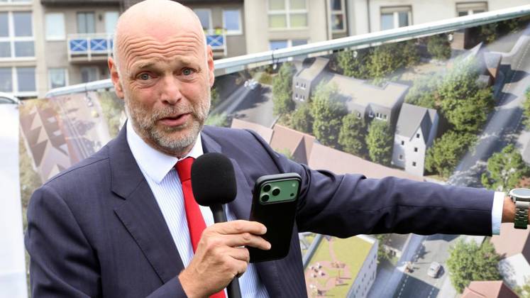 Ministerpräsident des Landes Nordrhein-Westfalen Hendrik Wüst am Standort Emil-Zimmermann-Allee 1 in Gelsenkirchen ** NUR FÜR REDAKTIONELLE ZWECKE ** EDITORIAL USE ONLY **<p>Ministerpräsident des Landes Nordrhein-Westfalen Hendrik Wüst am Freitag den 28.August 2026 am Standort Emil-Zimmermann-Allee 1 in Gelsenkirchen Foto : Frank Oppitz FUNKE Foto Services< p> Politik Deutschland NRW Gelsenkirchen Copyright: FrankxOppitz
