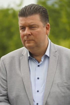 CNTV SOLARDACH- Dr. Andreas Dressel Senator der Hamburger Finanzbehoerde SPD Politiker Einweihung Vorstellung Neues Solardach fuer die Verwaltung der Universitaet Hamburg 28.AUGUST 2026 in Hamburg Hamburg Deutschland