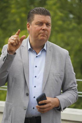 CNTV SOLARDACH- Dr. Andreas Dressel Senator der Hamburger Finanzbehoerde SPD Politiker Einweihung Vorstellung Neues Solardach fuer die Verwaltung der Universitaet Hamburg 28.AUGUST 2026 in Hamburg Hamburg Deutschland