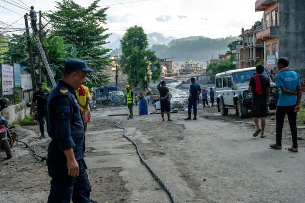 Nepal flash floods death toll rises to 538, over 1,200 missing BIDUR, NEPAL - AUGUST 28: Emergency teams continue search and rescue operations in the region while local residents anxiously wait for news of their missing relatives at the Trishuli River corridor following a catastrophic outburst flood and debris flow in Bidur, Nuwakot district, Nepal, on August 28, 2026. Triggered by a massive ice and rock collapse along the Nepal-China (Tibet) border into the Lhende Khola and Bhote Koshi river system, the sudden surge swept through downstream settlements, destroying roads, bridges, power plants, and critical infrastructure. As of August 28, official reports indicate that the death toll in Nepal has climbed to 538, with around 1,200 people—in Copyright: x2026xAnadoluxSameerxShresthax