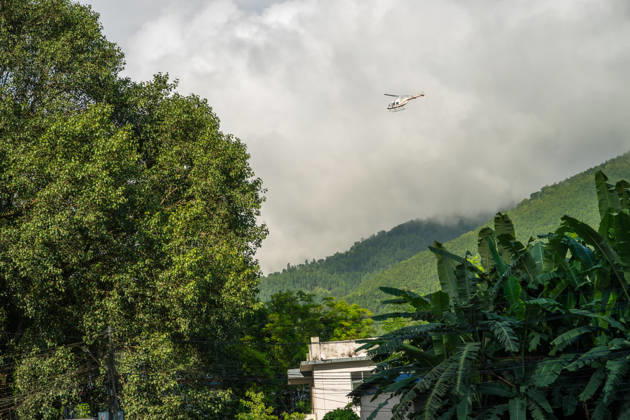 Nepal flash floods death toll rises to 538, over 1,200 missing BIDUR, NEPAL - AUGUST 28: Emergency teams continue search and rescue operations in the region while local residents anxiously wait for news of their missing relatives at the Trishuli River corridor following a catastrophic outburst flood and debris flow in Bidur, Nuwakot district, Nepal, on August 28, 2026. Triggered by a massive ice and rock collapse along the Nepal-China (Tibet) border into the Lhende Khola and Bhote Koshi river system, the sudden surge swept through downstream settlements, destroying roads, bridges, power plants, and critical infrastructure. As of August 28, official reports indicate that the death toll in Nepal has climbed to 538, with around 1,200 people—in Copyright: x2026xAnadoluxSameerxShresthax