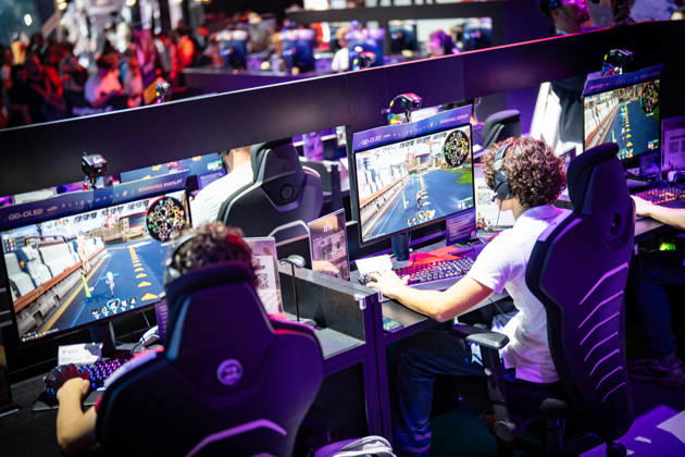 Gamescom 2026 in Köln Blick auf die Ausstellungsflächen in den Kölner Messehallen;Gamescom 2026 in Köln nach Eigenaussage weltgrößte Messe für Computer- und Videospiele, gemessen an Ausstellungsfläche und Besucheranzahl, Köln Nordrhein-Westfalen Deutschland Messegelände