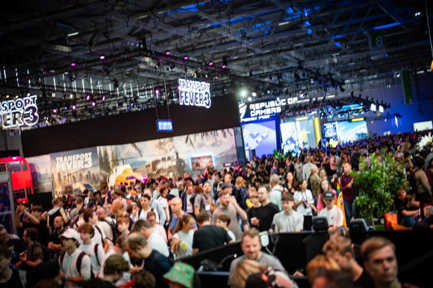 Gamescom 2026 in Köln Blick auf die Ausstellungsflächen in den Kölner Messehallen;Gamescom 2026 in Köln nach Eigenaussage weltgrößte Messe für Computer- und Videospiele, gemessen an Ausstellungsfläche und Besucheranzahl, Köln Nordrhein-Westfalen Deutschland Messegelände