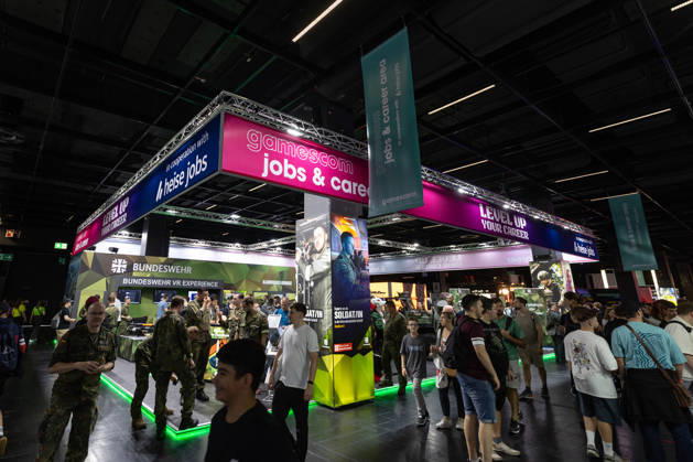 Gamescom 2026 in Köln - 28.08.26 Stand der Bundeswehr - Die gamescom 2026, das weltgrößte Event für interaktive Unterhaltung, findet vom 26. bis 30. August 2026 auf dem Gelände der Koelnmesse in Köln statt. Köln Deutz Nordrhein-Westfalen Deutschland Copyright: xMarcxJohnx