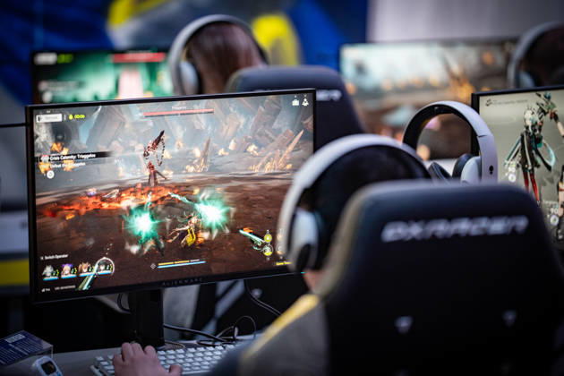 Gamescom 2026 in Köln Blick auf die Ausstellungsflächen in den Kölner Messehallen;Gamescom 2026 in Köln nach Eigenaussage weltgrößte Messe für Computer- und Videospiele, gemessen an Ausstellungsfläche und Besucheranzahl, Köln Nordrhein-Westfalen Deutschland Messegelände