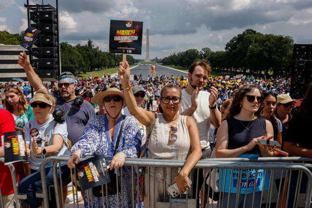 Activists and politicians join March On Washington to Defend the Vote WASHINGTON, D.C., UNITED STATES - AUGUST 28: Demonstrators gather on the National Mall during a Defend the Vote rally marking the 63rd anniversary of the 1963 March on Washington in Washington, DC, on August 28, 2026. Thousands of demonstrators are expected to attend the rally to defend voting rights and commemorate the historic march led by civil rights leader Martin Luther King Jr. Mehmet Eser Anadolu District of Columbia United States. Editorial use only. Please get in touch for any other usage.  Copyright: x2026xAnadoluxMehmetxEserx