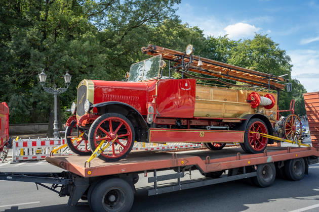 Fahrzeugkorso, 175-jähriges Jubiläum, Berliner Feuerwehr Berlin, Fahrzeugkorso der Berliner Feuerwehr, 175-jähriges Jubiläum, Großer Stern, Notruf 112 Berlin Berlin GER