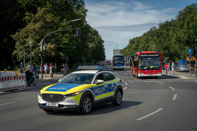 Fahrzeugkorso, 175-jähriges Jubiläum, Berliner Feuerwehr Berlin, Fahrzeugkorso der Berliner Feuerwehr, 175-jähriges Jubiläum, Großer Stern, Notruf 112, Polizei Berlin Berlin GER