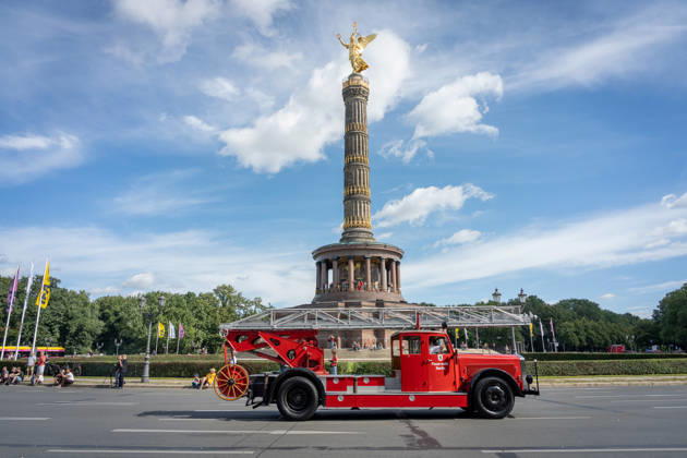 Fahrzeugkorso, 175-jähriges Jubiläum, Berliner Feuerwehr Berlin, Fahrzeugkorso der Berliner Feuerwehr, 175-jähriges Jubiläum, Großer Stern, Notruf 112 Berlin Berlin GER