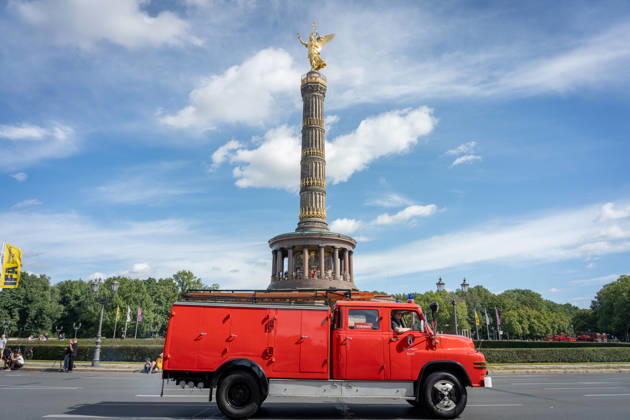 Fahrzeugkorso, 175-jähriges Jubiläum, Berliner Feuerwehr Berlin, Fahrzeugkorso der Berliner Feuerwehr, 175-jähriges Jubiläum, Großer Stern, Notruf 112 Berlin Berlin GER