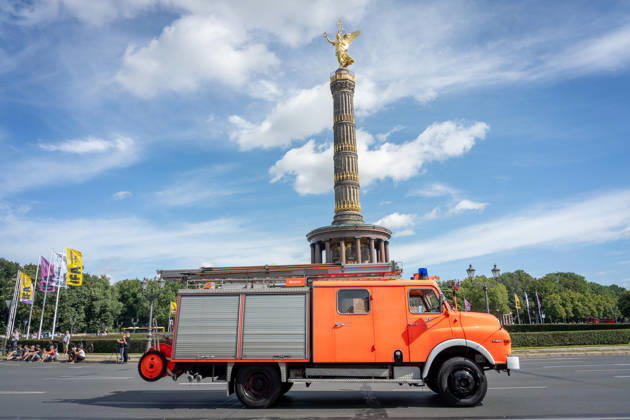 Fahrzeugkorso, 175-jähriges Jubiläum, Berliner Feuerwehr Berlin, Fahrzeugkorso der Berliner Feuerwehr, 175-jähriges Jubiläum, Großer Stern, Notruf 112 Berlin Berlin GER