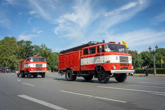 Fahrzeugkorso, 175-jähriges Jubiläum, Berliner Feuerwehr Berlin, Fahrzeugkorso der Berliner Feuerwehr, 175-jähriges Jubiläum, Großer Stern, Notruf 112 Berlin Berlin GER