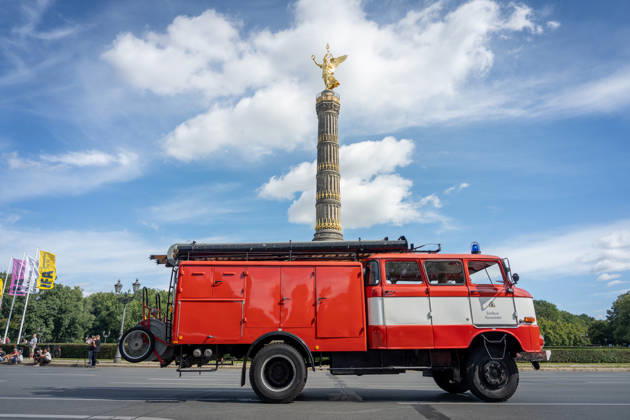 Fahrzeugkorso, 175-jähriges Jubiläum, Berliner Feuerwehr Berlin, Fahrzeugkorso der Berliner Feuerwehr, 175-jähriges Jubiläum, Großer Stern, Notruf 112 Berlin Berlin GER