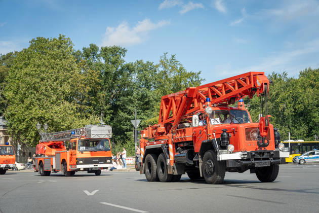 Fahrzeugkorso, 175-jähriges Jubiläum, Berliner Feuerwehr Berlin, Fahrzeugkorso der Berliner Feuerwehr, 175-jähriges Jubiläum, Großer Stern, Notruf 112 Berlin Berlin GER