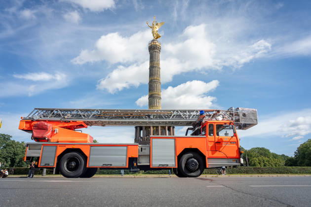Fahrzeugkorso, 175-jähriges Jubiläum, Berliner Feuerwehr Berlin, Fahrzeugkorso der Berliner Feuerwehr, 175-jähriges Jubiläum, Großer Stern, Notruf 112 Berlin Berlin GER