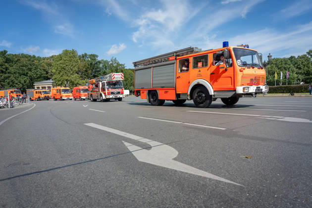 Fahrzeugkorso, 175-jähriges Jubiläum, Berliner Feuerwehr Berlin, Fahrzeugkorso der Berliner Feuerwehr, 175-jähriges Jubiläum, Großer Stern, Notruf 112 Berlin Berlin GER