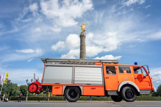 Fahrzeugkorso, 175-jähriges Jubiläum, Berliner Feuerwehr Berlin, Fahrzeugkorso der Berliner Feuerwehr, 175-jähriges Jubiläum, Großer Stern, Notruf 112 Berlin Berlin GER