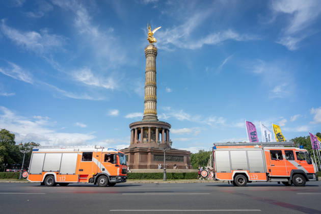 Fahrzeugkorso, 175-jähriges Jubiläum, Berliner Feuerwehr Berlin, Fahrzeugkorso der Berliner Feuerwehr, 175-jähriges Jubiläum, Großer Stern, Notruf 112 Berlin Berlin GER
