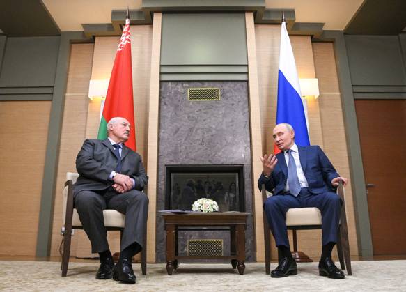 Russia Belarus 9230936 29.08.2026 Russian President Vladimir Putin and Belarusian President Alexander Lukashenko, left, attend a meeting at the Novo-Ogaryovo state residence, outside Moscow, Russia. Kirill Zykov Sputnik Novo-Ogaryovo Moscow region Russia  Copyright: xKirillxZykovx