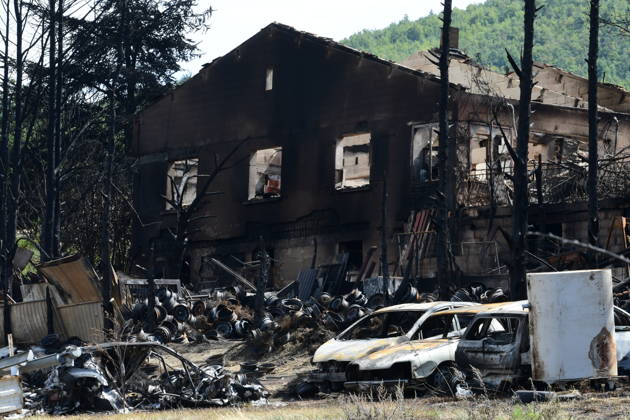 Fire At A Car Scrapyard And House In Ardeche A house was destroyed in a fire caused by heat and wind at a car scrapyard in Brossainc, Ardeche, France. The photo was taken two days after the fire, on Saturday, August 29, 2026. More than 70 cars and three hectares of scrubland were destroyed by the flames, along with a house. A firefighter was injured in the blaze. Brossainc Ardeche France  Copyright: xRomainxDoucelinx originalFilename: doucelin-fireatac260829_npaqW.jpg