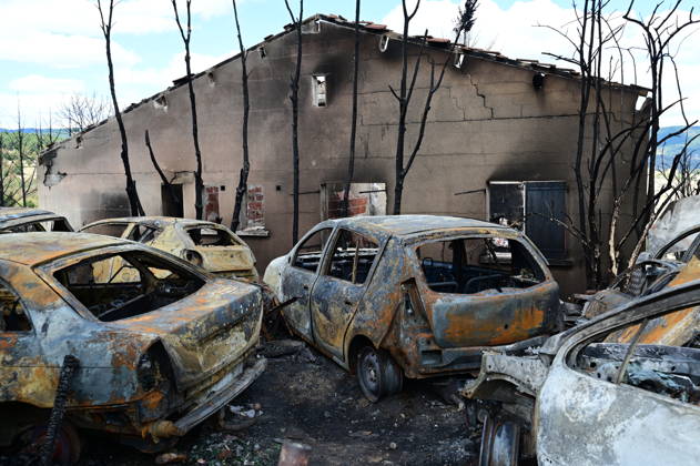 Fire At A Car Scrapyard And House In Ardeche A house was destroyed in a fire caused by heat and wind at a car scrapyard in Brossainc, Ardeche, France. The photo was taken two days after the fire, on Saturday, August 29, 2026. More than 70 cars and three hectares of scrubland were destroyed by the flames, along with a house. A firefighter was injured in the blaze. Brossainc Ardeche France  Copyright: xRomainxDoucelinx originalFilename: doucelin-fireatac260829_npVhs.jpg