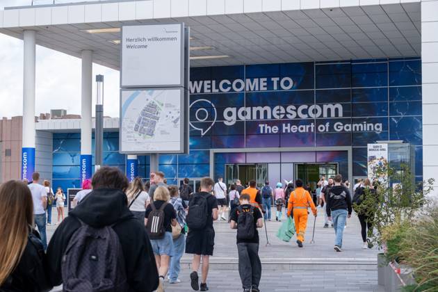 August 29, 2026, Cologne, Germany: COLOGNE, GERMANY, AUGUST 29, 2026: Visitors attend Gamescom 2026 at Koelnmesse in Cologne, one of the worldâ€⠢s largest gaming events. The event brings together gamers, developers, publishers and industry professionals, featuring new video game releases, live demonstrations, esports competitions, cosplay and industry presentations. Cologne Germany - ZUMAq101 20260829_zna_q101_099 Copyright: xMouafakxMahmaljix