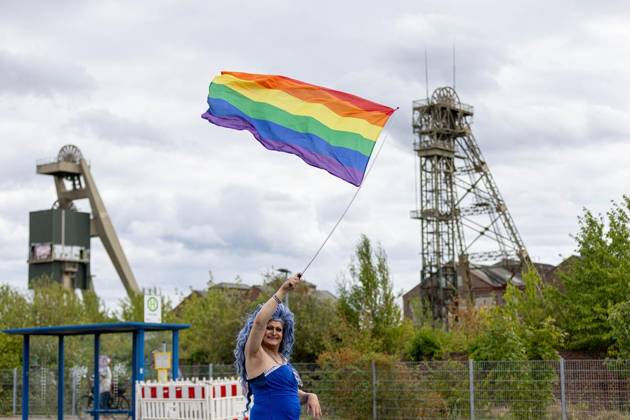 Neukirchen-Vluyn: 5. CSD Neuqueerchen-Vluyn ** NUR FÜR REDAKTIONELLE ZWECKE ** EDITORIAL USE ONLY **<p>Demoteilnehmer am Samstag, 29. August 2026 beim 5. CSD unter dem Motto Neuqueerchen-Vluyn in Neukirchen-Vluyn. Neukirchen-Vluyn Copyright: KarlxBanski