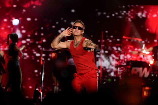 MEO KALORAMA 2026 Robbie Williams performing at Palco Meo on first day of MEO Kalorama, at Parque da Bela Vista, in Lisbon, Portugal, this Friday 28. (Photo: Bruno de Carvalho Brazil Photo Press) Lisboa Parque da Bela Vista Lisboa Portugal Copyright: xBrunoxdexCarvalhox