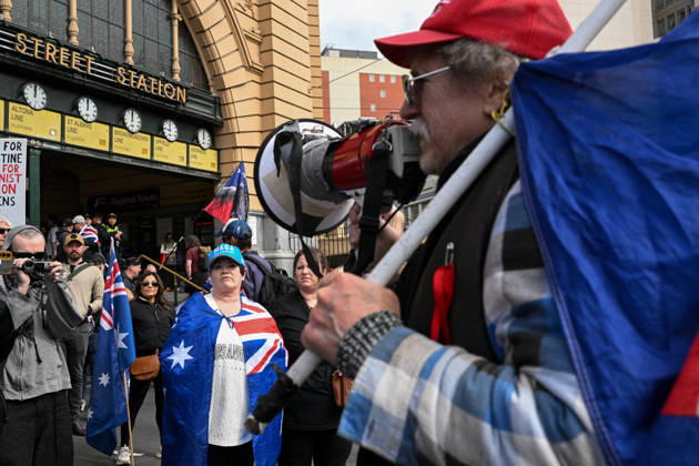 MARCH FOR AUSTRALIA RALLY MELBOURNE, People participate in a March for Australia anti-immigration rally outside the Flinders St Station in Melbourne, Sunday, August 30, 2026. ( NO ARCHIVING Melbourne Victoria AUSTRALIA  Copyright: xCHRISTOPHERxHOPKINSx 20260830119822495376
