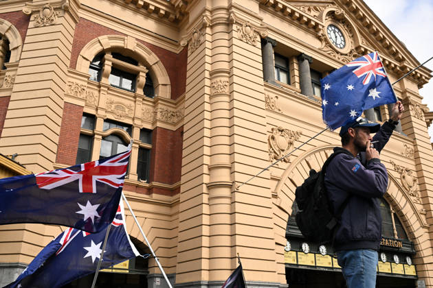MARCH FOR AUSTRALIA RALLY MELBOURNE, People participate in a March for Australia anti-immigration rally outside the Flinders St Station in Melbourne, Sunday, August 30, 2026. ( NO ARCHIVING Melbourne Victoria AUSTRALIA  Copyright: xCHRISTOPHERxHOPKINSx 20260830194125227904