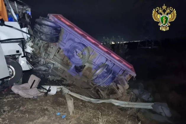 RUSSIA, STAVROPOL REGION - AUGUST 30, 2026: The scene of a road collision involving a pasenger bus. Stavropol Region Prosecutor s Office Russia  - ZUMAt113 20260830_zaa_t113_003 Copyright: xStavropolxRegionxProsecutor SxOfx