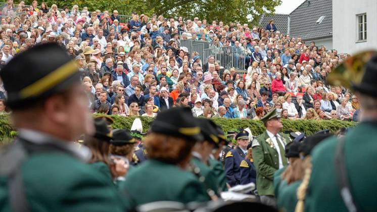 Bürgerschützenfest in Neuss ** NUR FÜR REDAKTIONELLE ZWECKE ** EDITORIAL USE ONLY **<p>Schützen und Gäste genießen am Sonntag, den 30.08.2026, das Bürgerschützenfest in Neuss. Deutschland NRW Neuss Copyright: OleksandrxVoskresenskyi